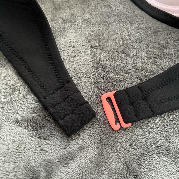 VS Swim strapless top 36D - Picture 2 of 2